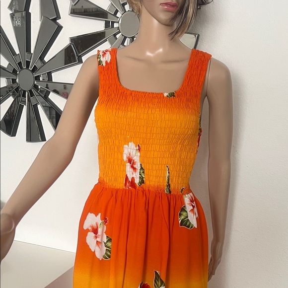 GOGO Orange & Yellow Hawaiian Floral 100% Rayon stretch in top size M used once - Picture 3 of 16